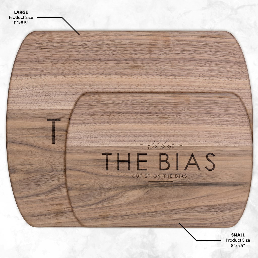 Oval_Cutting_board_Dark_H_Size_Options_Mockup.png